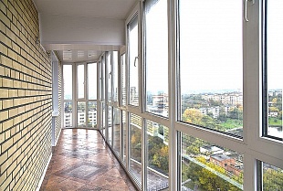 Панорамное остекление углового балкона 3000*2600 мм